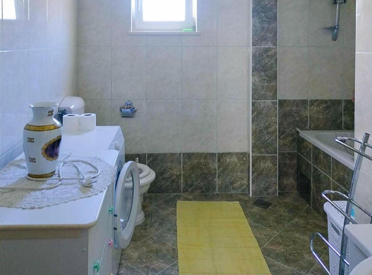 Apartments Leon オレビック エクステリア 写真